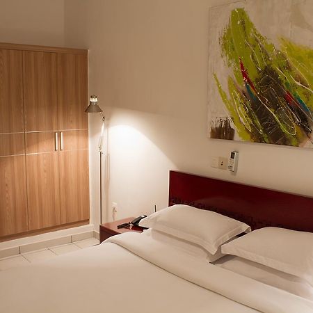 Hotel Le Vaisseau 阿比让 外观 照片