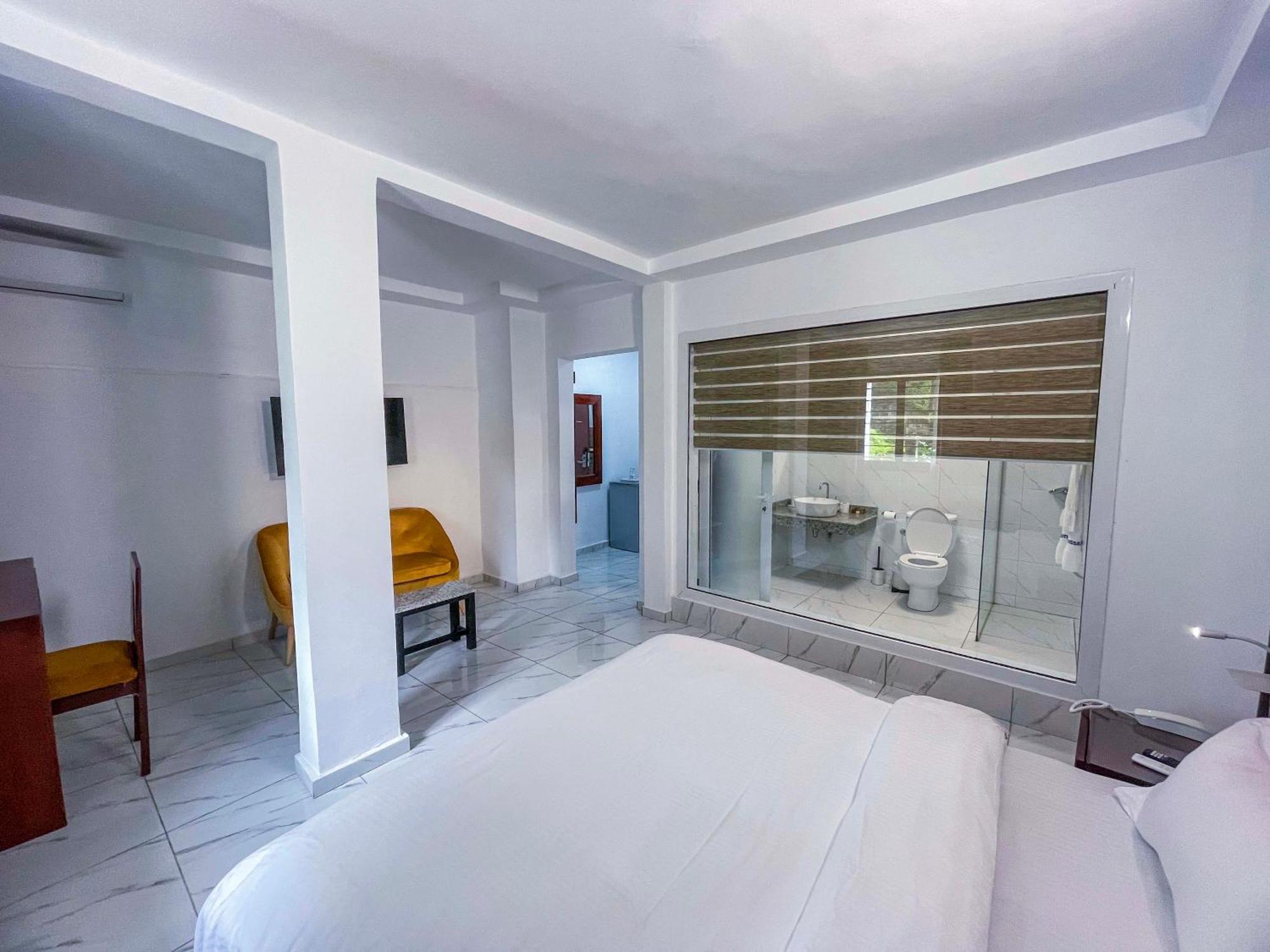 Hotel Le Vaisseau 阿比让 外观 照片