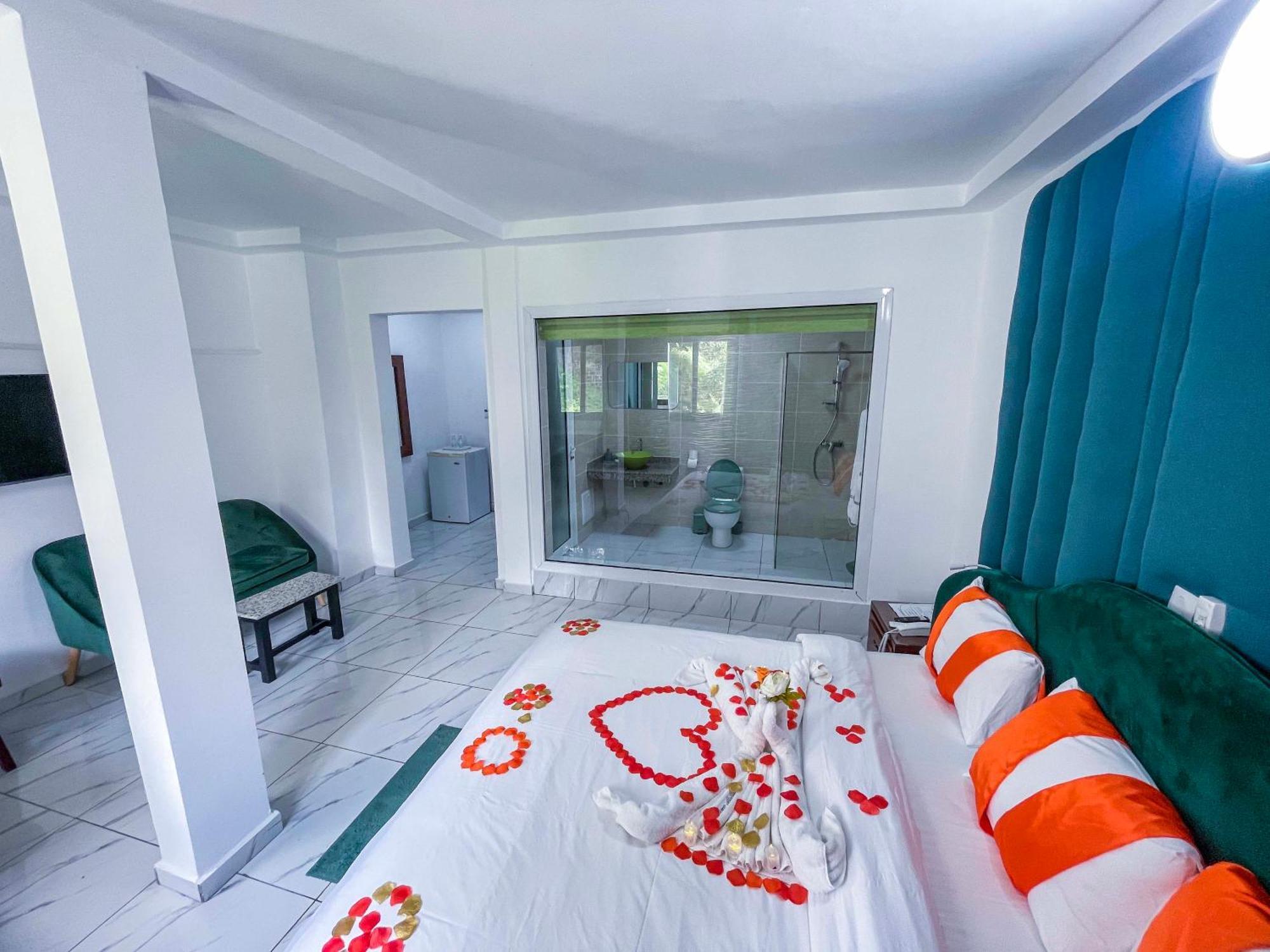Hotel Le Vaisseau 阿比让 外观 照片