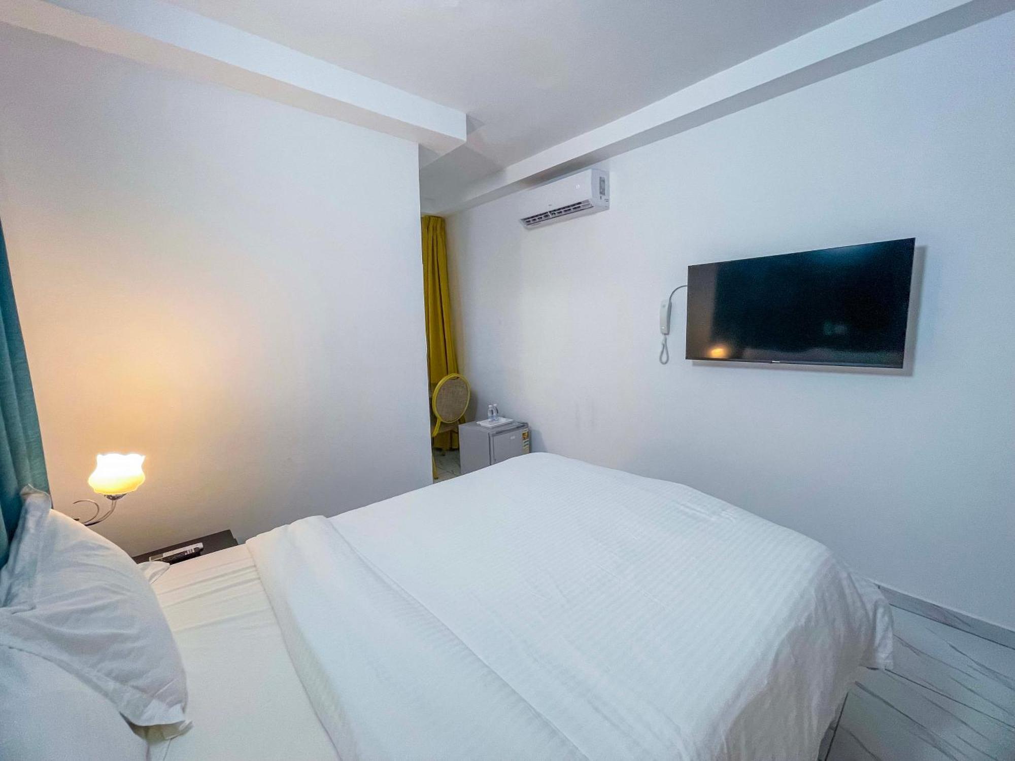 Hotel Le Vaisseau 阿比让 外观 照片
