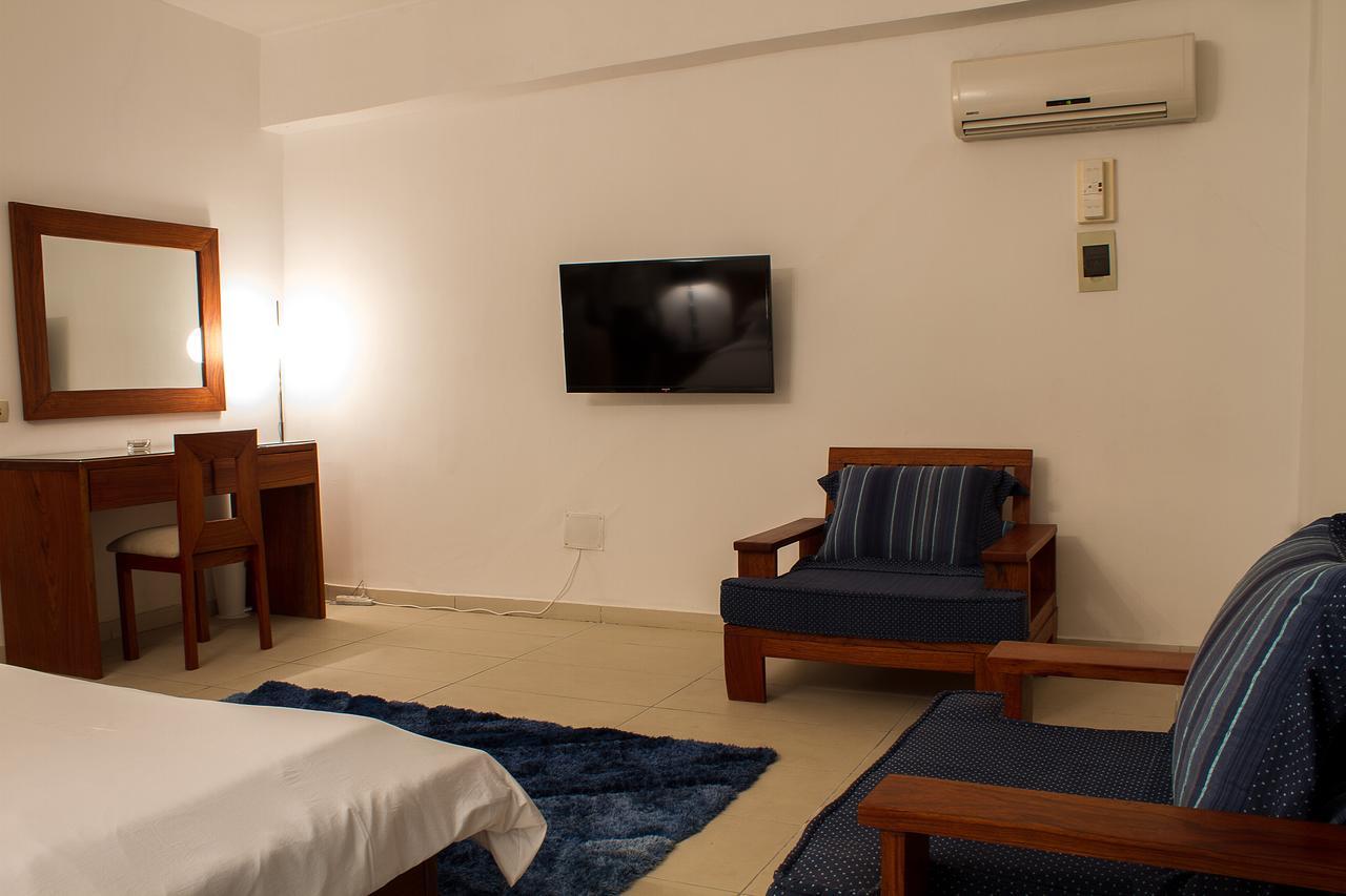 Hotel Le Vaisseau 阿比让 外观 照片